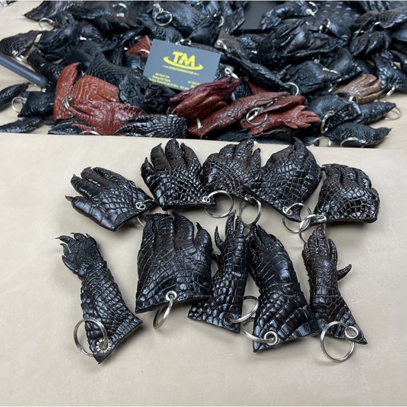 ✅Da cá sấu thật ✅Mốc treo chìa khóa Da Bàn Tay Cá Sấu