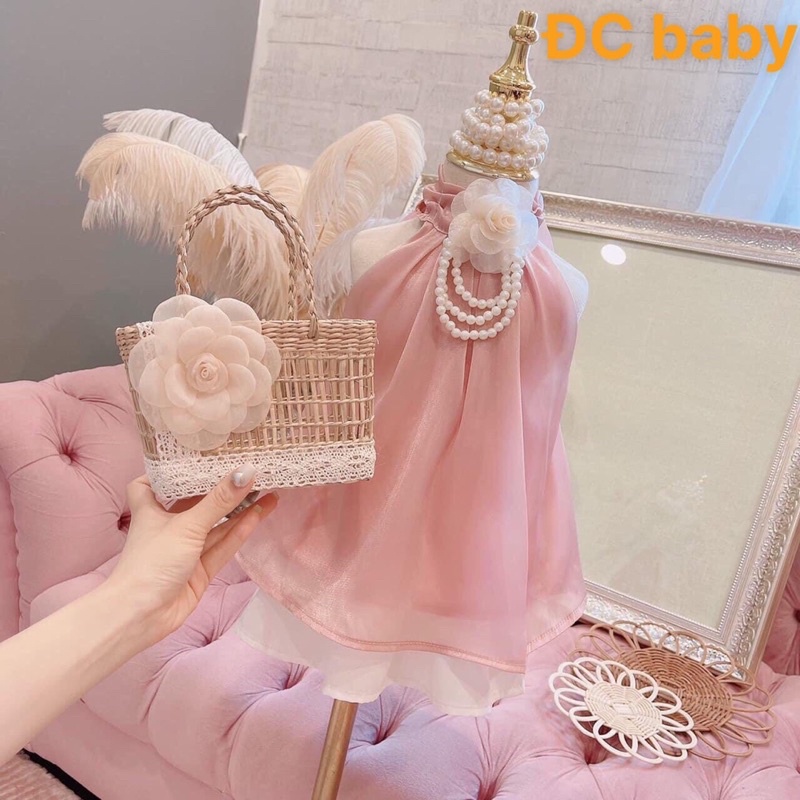 Set áo yếm kèm hoa trà cho bé gái