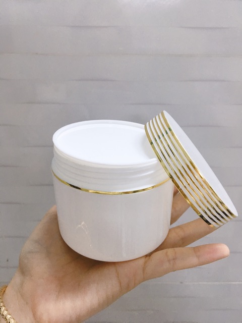 HŨ RỖNG ĐỰNG KEM BODY SỌC VÀNG 150G