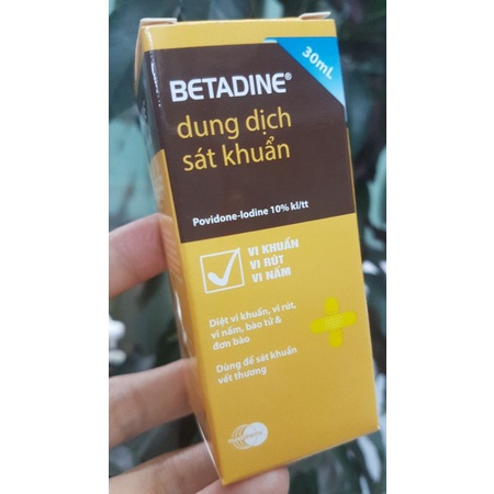 Dung dịch sát khuẩn Betadine antiseptic solution vàng 125ml-  Đông Anh Pharmart