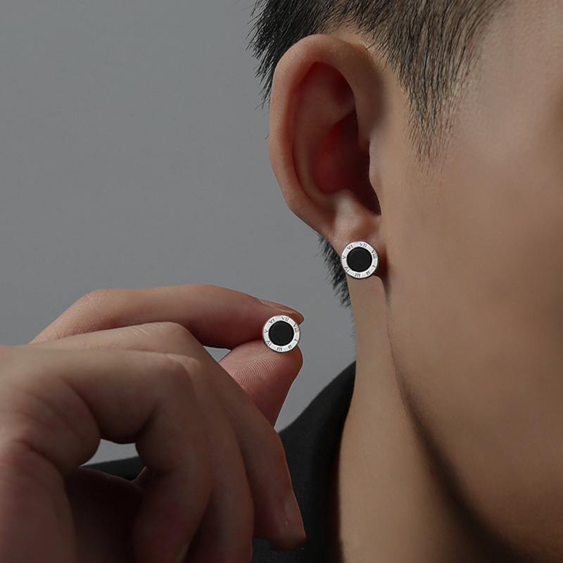 Khuyên Tai Thép Titan Màu Đen Phong Cách retro Thời Trang Cho Nam Và Nữ