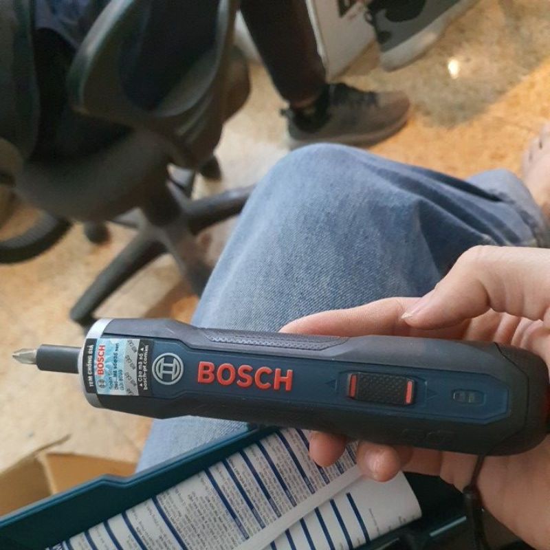 Máy vặn vít Bosch GO