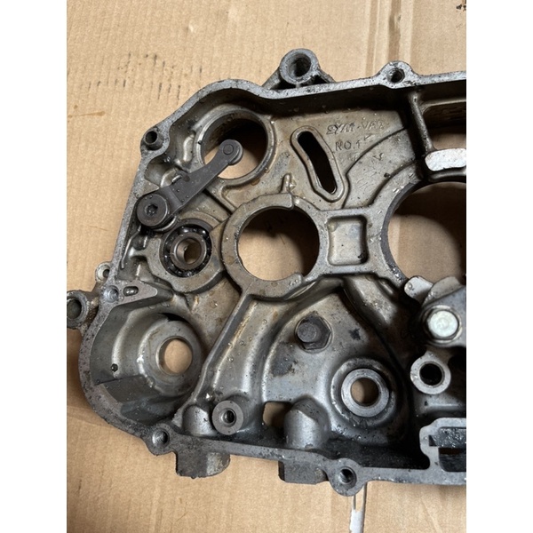 Vách bơm nhớt rời của xe máy Sym 110cm