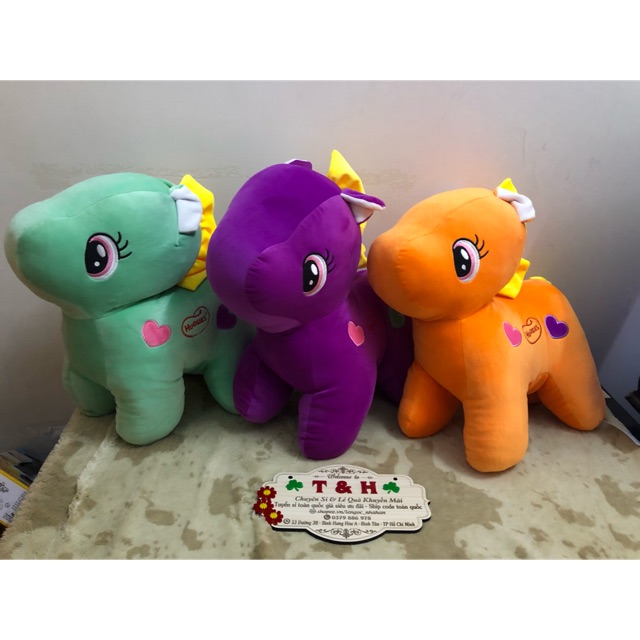 Ngựa Pony quà từ Huggies ( màu ngẫu nhiên )