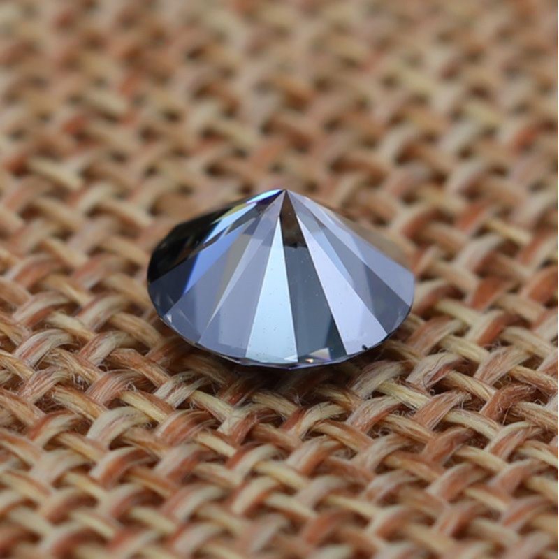 Kim cương Moissanite Đen (siêu hiếm) 8&9ly