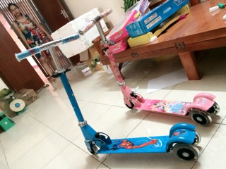 Xe trượt scooter - Thuỳ Ngọc -