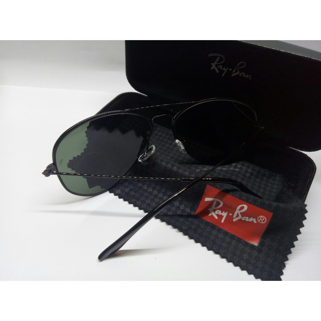 Kính RayBan tròng thủy tinh đen