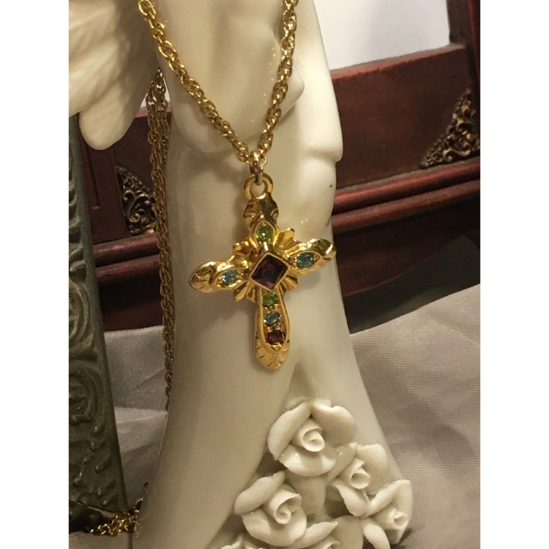 Dây chuyền vintage -mặt thánh giá đính đá màu