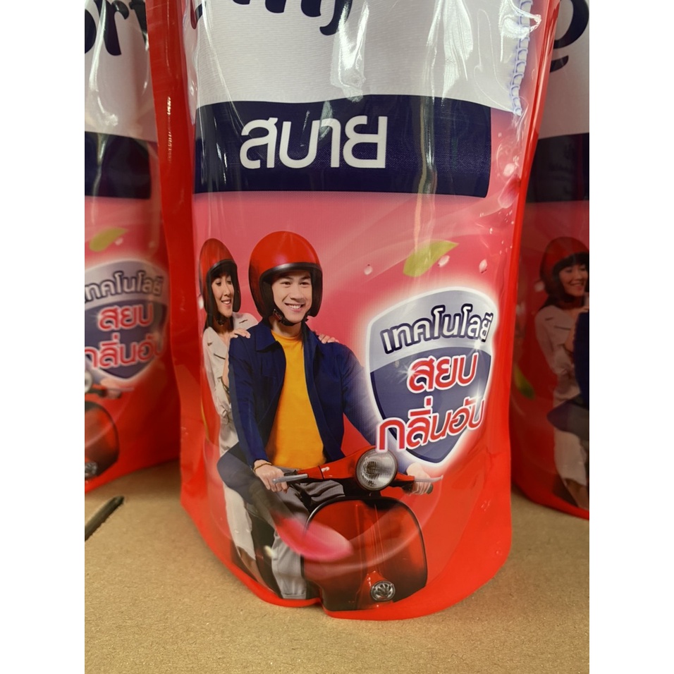 Nước xả vải Comfort Thái Lan - Đỏ 580ml
