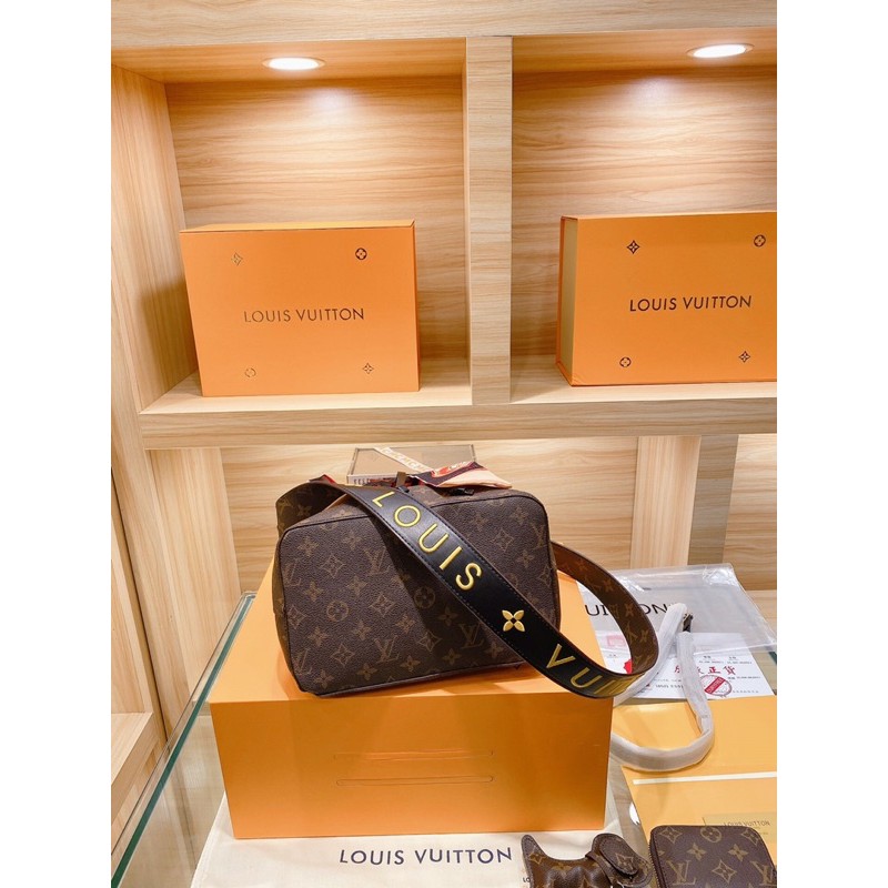 Túi xách LV Louis Vuitton NeoNoe màu đen size 25cm
