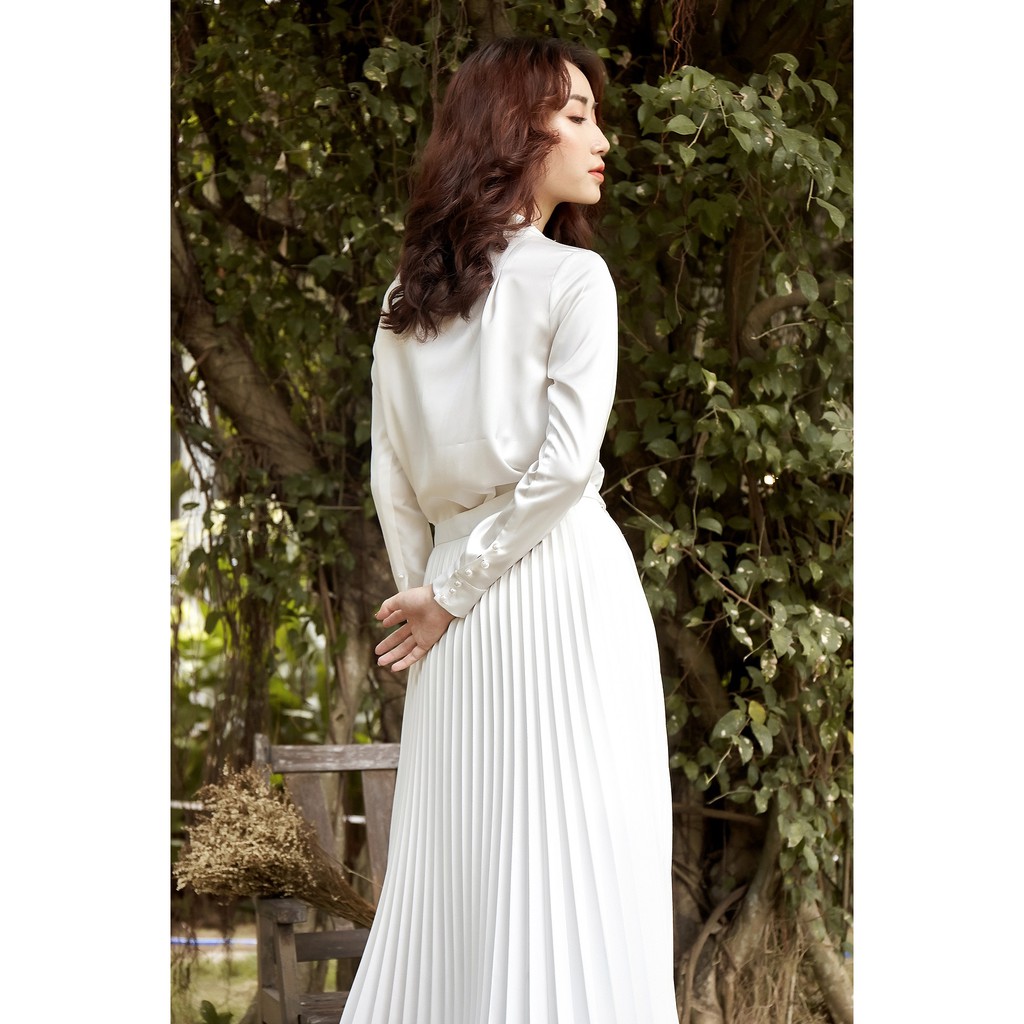 Áo clothesrack dài tay vạt đắp chéo snow top