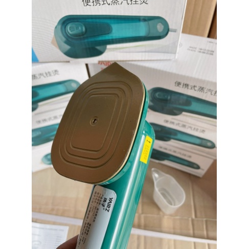 Bàn Ủi Du Lịch Mini Gấp Gọn - Bàn Là Hơi Nước Nhỏ Gọn Cực Tiện Lợi Travel Iron Siêu Hot