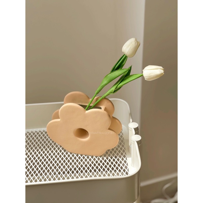 Bình gốm hình bông hoa