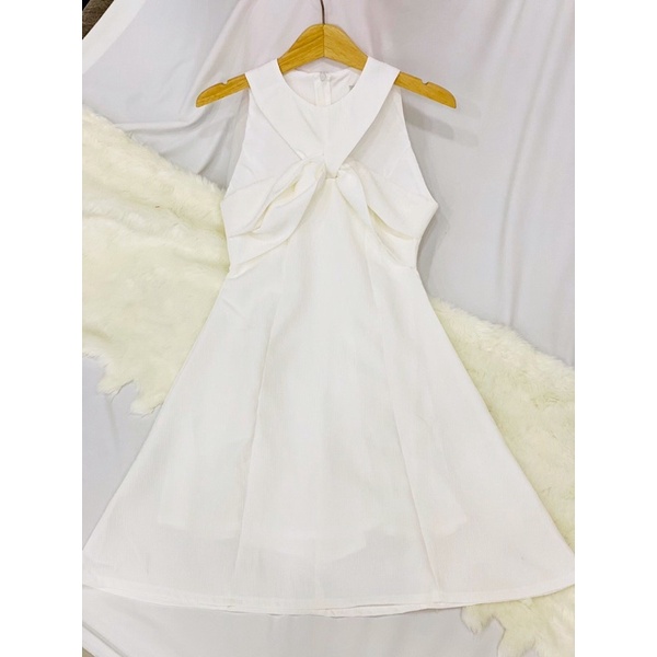 ĐẦM DỰ TIỆC XOẮN NGỰC VICTOR DRESS