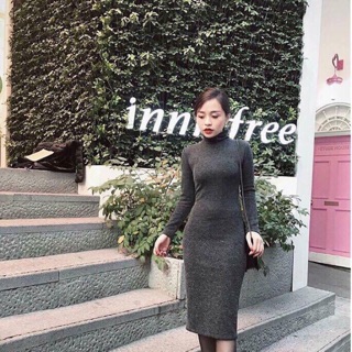 Váy body cao cổ len