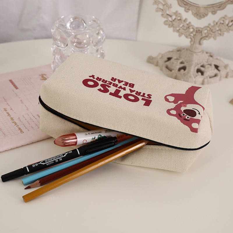 Túi Đựng Bút Vải Canvas Hình Gấu Dâu Tây Phong Cách Hàn Quốc Túi Đựng Bút Hình Gấu Dâu Tây Dễ Thương TB003 Mom Ky
