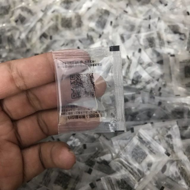 Keo chống hở mép khi dán cường lực cho màn cong 2.5