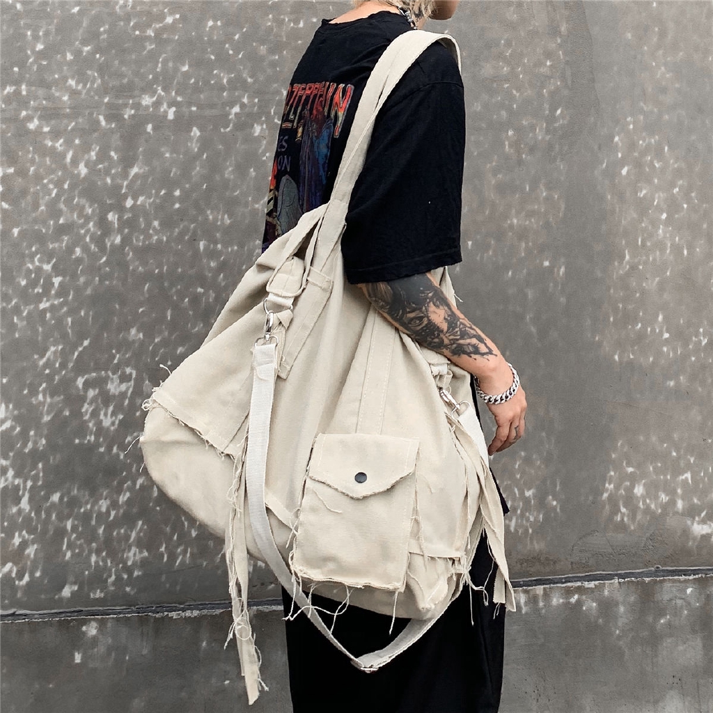 Túi đeo chéo thời trang sành điệu 22113 | BigBuy360 - bigbuy360.vn