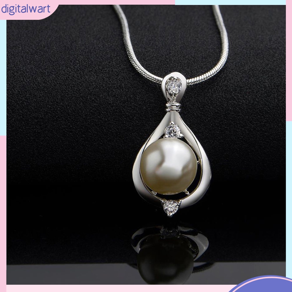 Dây chuyền nữ trang đính ngọc trai tạo hình độc đáo