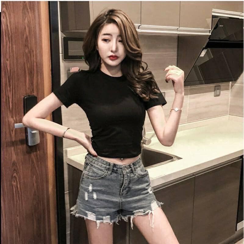 Áo croptop thun trơn basic cổ tròn tay ngắn kiểu dáng gợi cảm màu trắng n7clothing