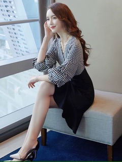 CHÂN VÁY BÚT CHÌ PHỐI ĐUÔI CÁ