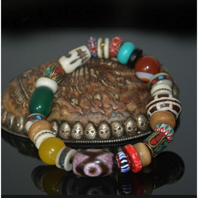 Vòng Tay Tây Tạng