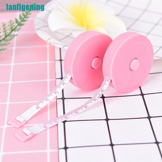 Thước dây có thể thu vào dùng trong may vá