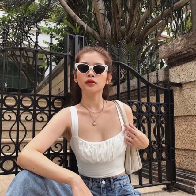 Kính Mát Mắt Mèo Kiểu Retro + Viền Đinh Tán Sang Trọng (Viền trắng)