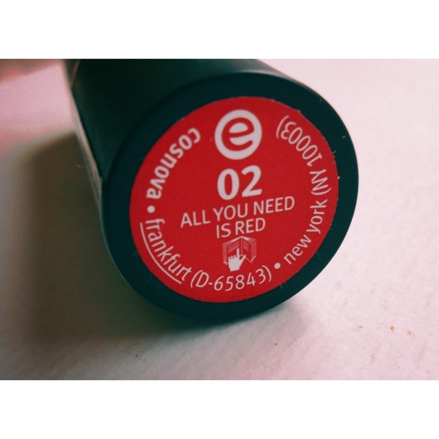 Son Esence 02 (All you need is red)