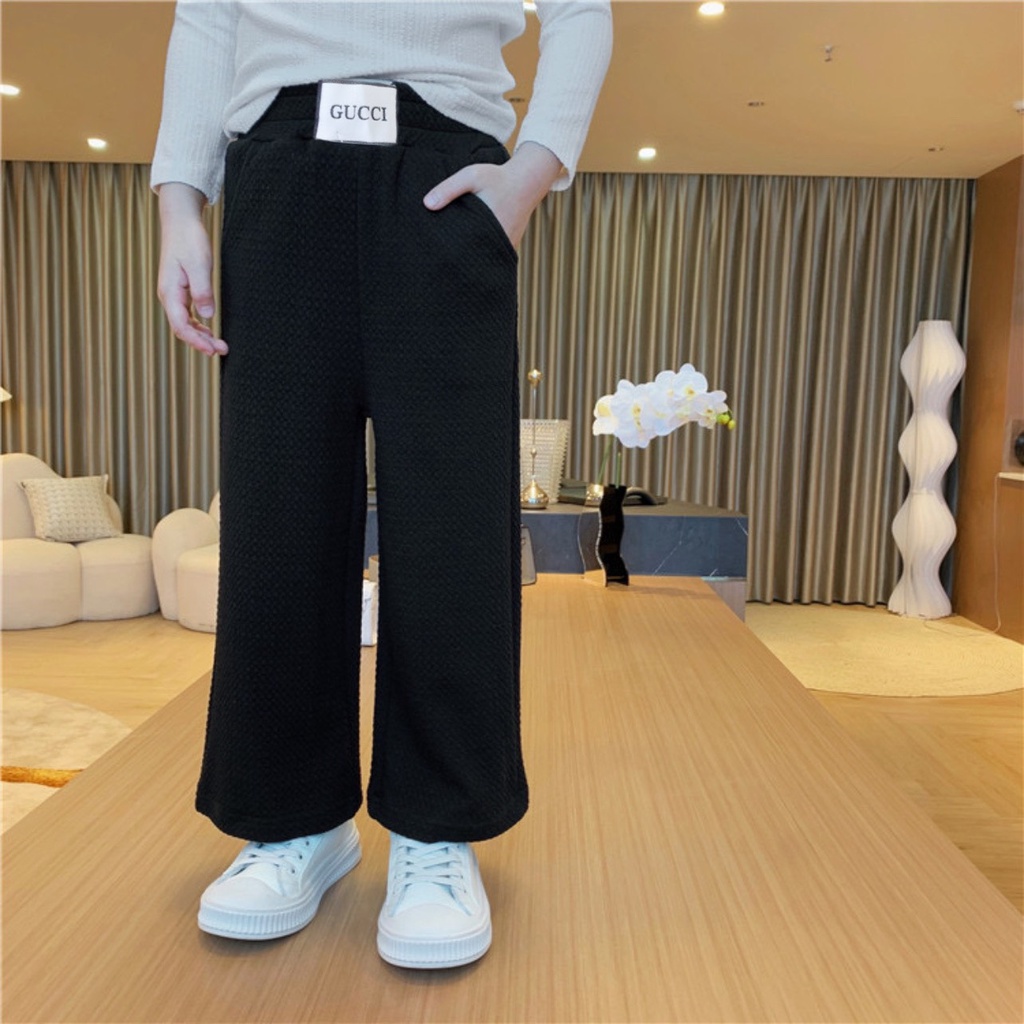 Quần xuông xốp bé gái
