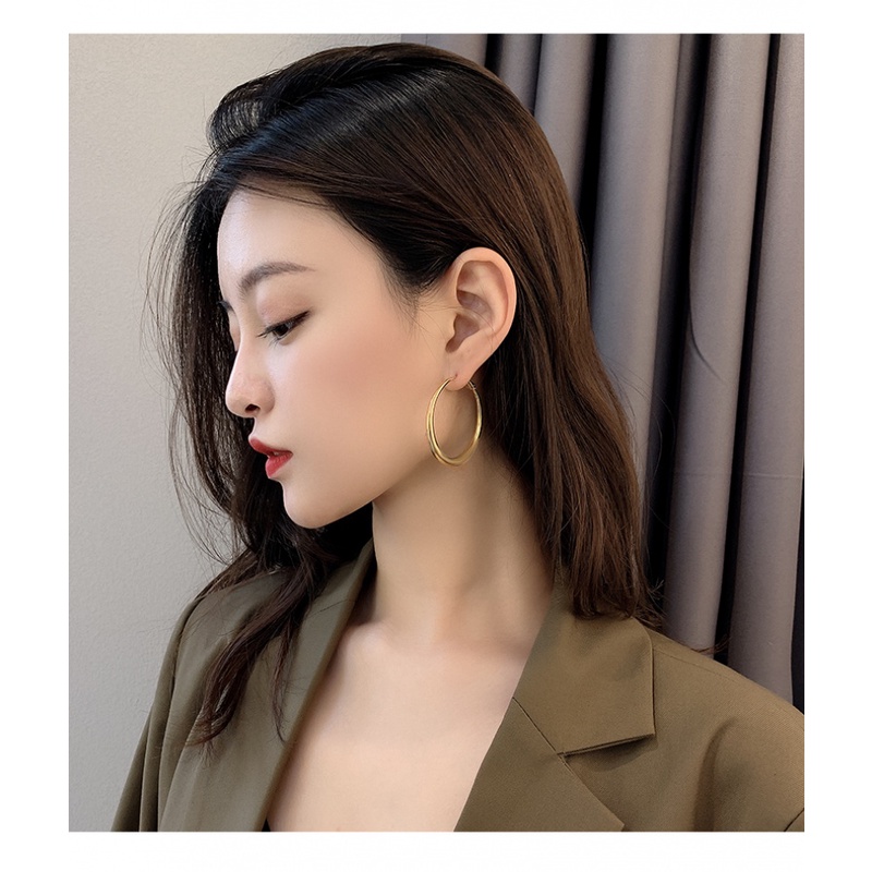 Bông tai hình tròn phong cách retro mới 2023 cho nữ