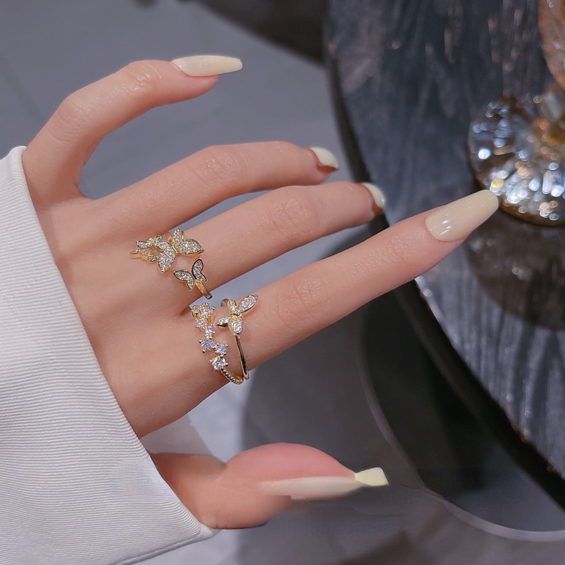 Nhẫn Đôi Hình Bướm Thời Trang Phổ Biến Cho Nữ