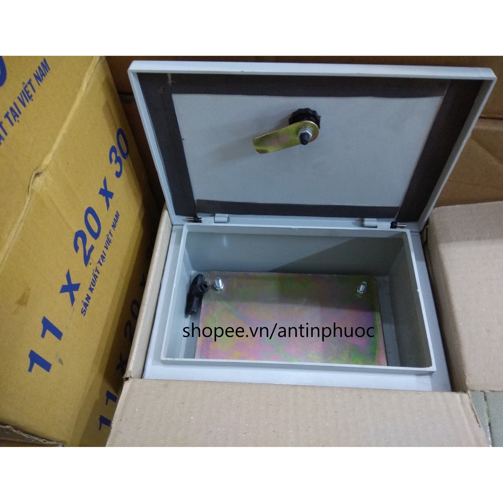 Vỏ tủ điện nhựa 200x300x150 - tủ điện nhựa lắp trong nhà và ngoài trời chống rò điện ,chống cháy .
