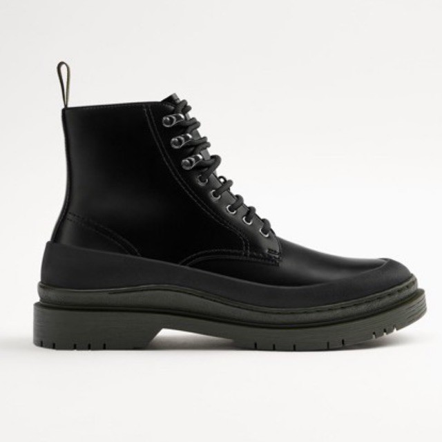 Giày boots Zara authentic LACE-UP WITH CONTRAST SOLES