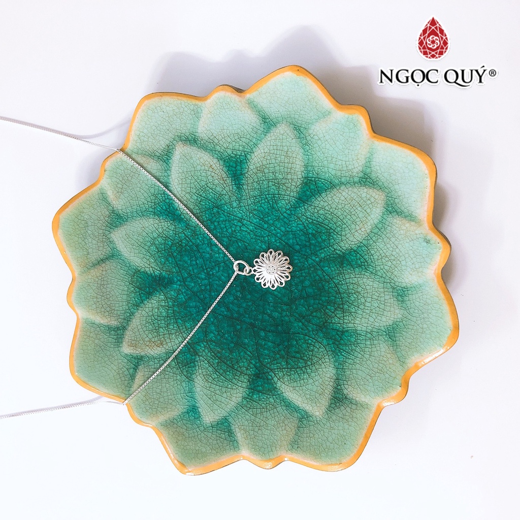 Dây chuyền bạc mặt hoa cúc - Ngọc Quý