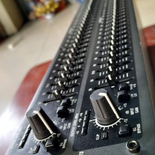 EQUALIZER DBX 231