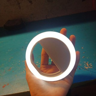 50 đèn led gắn điện thoại chụp ảnh tự sướng