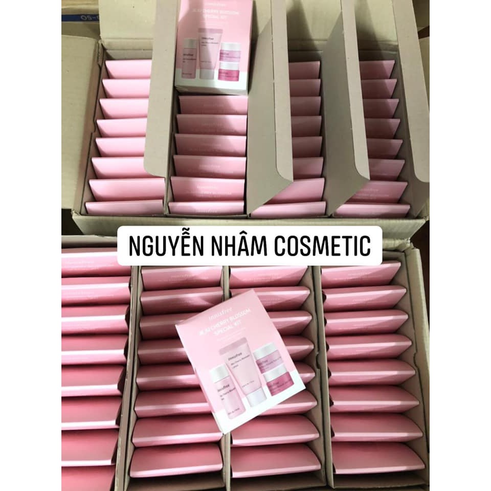 Bộ Kit Dưỡng Trắng Da Innisfree Jeju Cherry Blossom Special Kit Màu Hồng 4 Món Mini