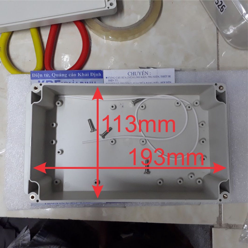 hộp nhựa 200*120*75mm có tai ngoài kín nước nắp đậy trong suốt kde7844