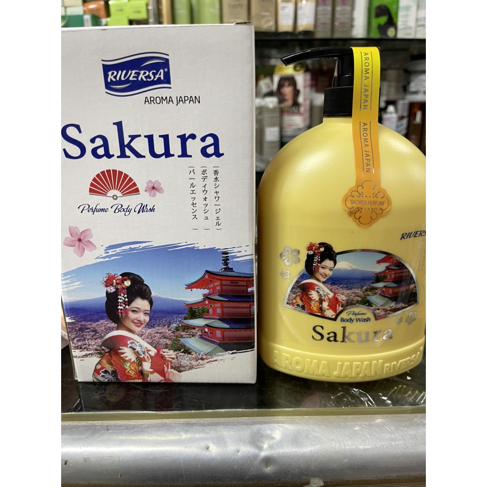 Sữa tắm Sakura Riversa hương nước hoa
