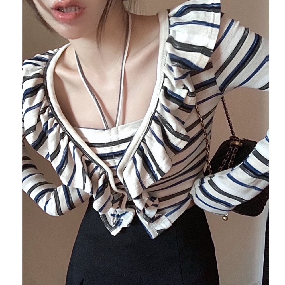 Áo cardigan ngắn tay dài kẻ sọc thiết kế