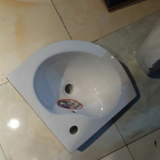 lavabo góc minh long