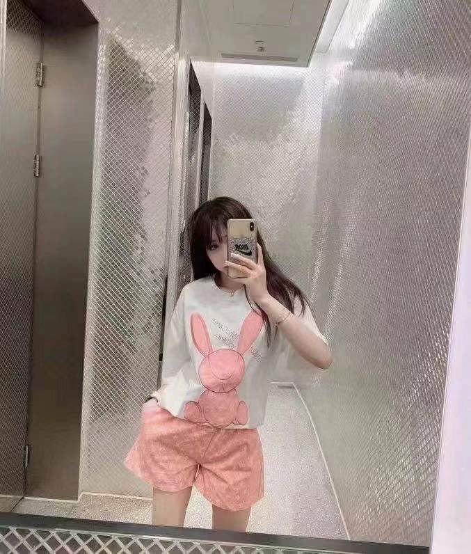 Set Áo Thun Hình Thỏ + Quần Sọt Thời Trang Mùa Hè Cho Nữ