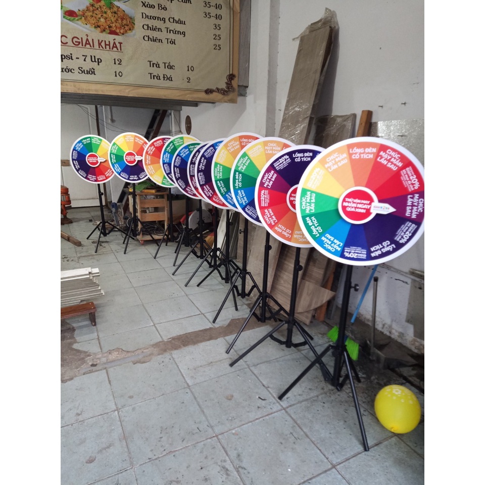 VÒNG QUAY TRÚNG THƯỞNG size 60cm cao 150 cm