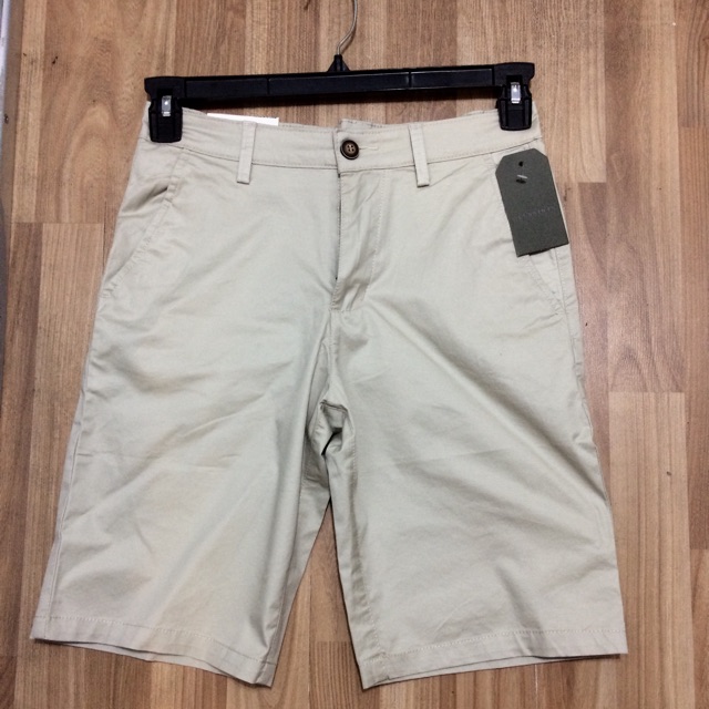 Quần short kaki