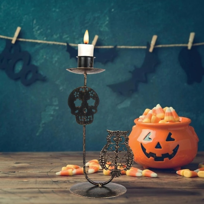 Giá Đỡ Đèn Cầy Bằng Sắt Phong Cách Halloween Độc Đáo