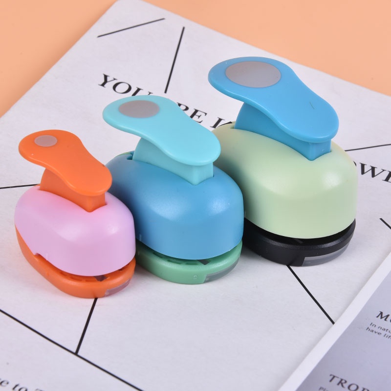 Dụng Cụ Cắt Giấy Thủ Công Hình Tròn Có Lỗ 9 / 16