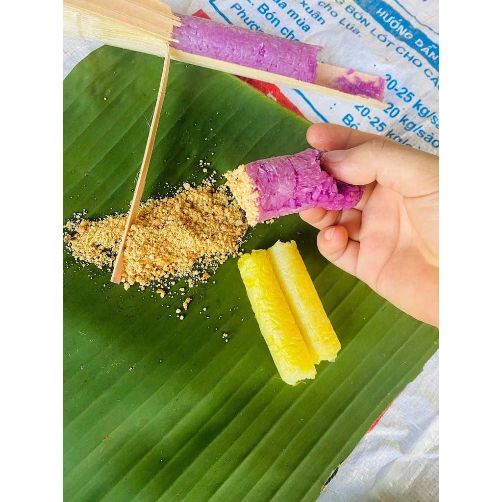 Cơm lam ngũ sắc