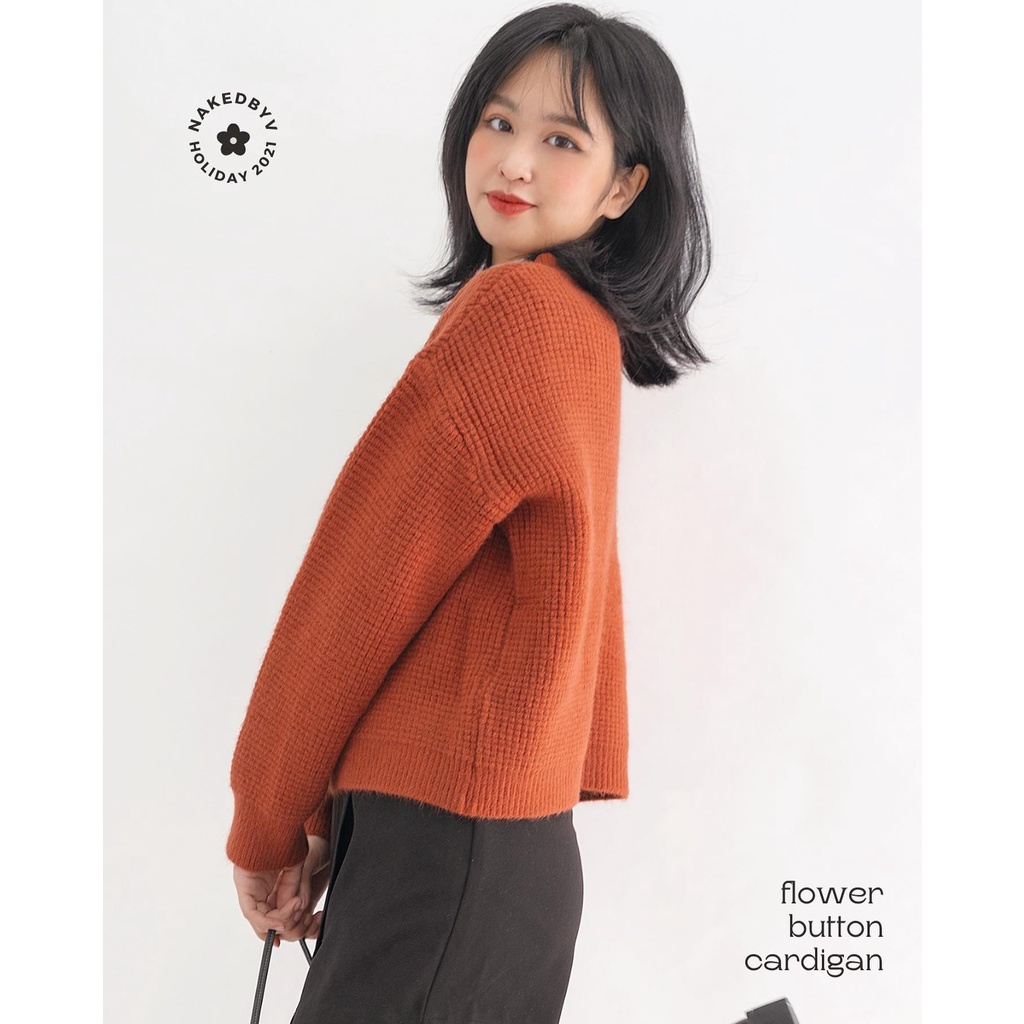Naked by V - Áo khoác len Flower Button Cardigan | BigBuy360 - bigbuy360.vn