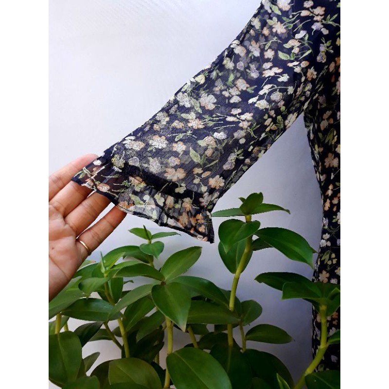 Đầm maxi secondhand Hàn, kết bèo tay và cổ áo tiểu thư. Nhãn hiệu REVEDO COLLECTION, size M #hàng_si_tuyển #freeshipxtra | BigBuy360 - bigbuy360.vn